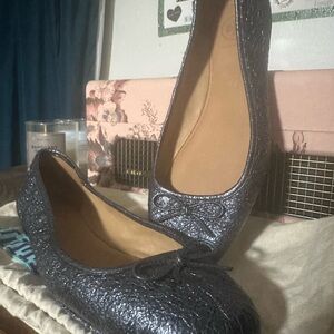 Elegant  Tory Burch “Laila” driver 2 Navy metallic Ballet Flats